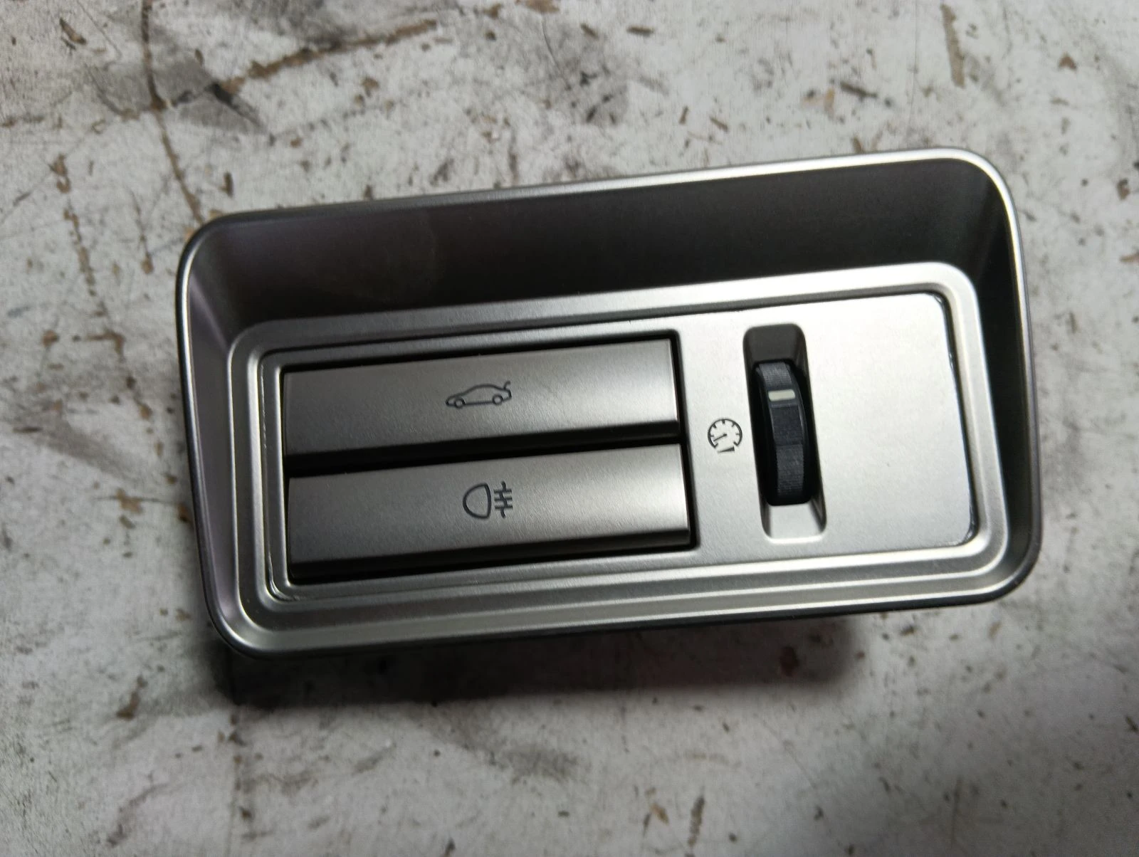 копче отваряне заден капак 8X2311654AB 10400976890 Jaguar XF