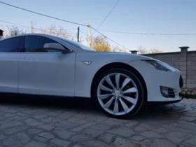 Tesla Model S S85 + Autopilot , снимка 15