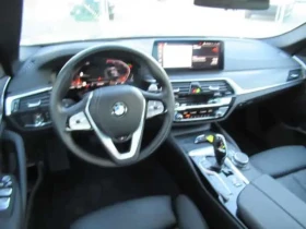 BMW 530 xDrive | PANO | ПОДГРЕВИ | СЛЕДЕНЕ НА ЛЕНТИ | , снимка 16