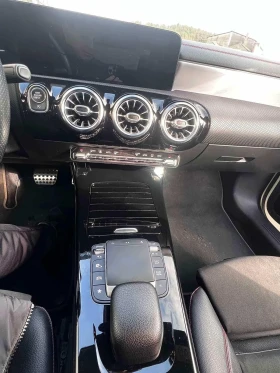Mercedes-Benz CLA 200, снимка 11