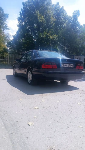 Обява за продажба на Mercedes-Benz E 300 ~7 200 лв. - изображение 3