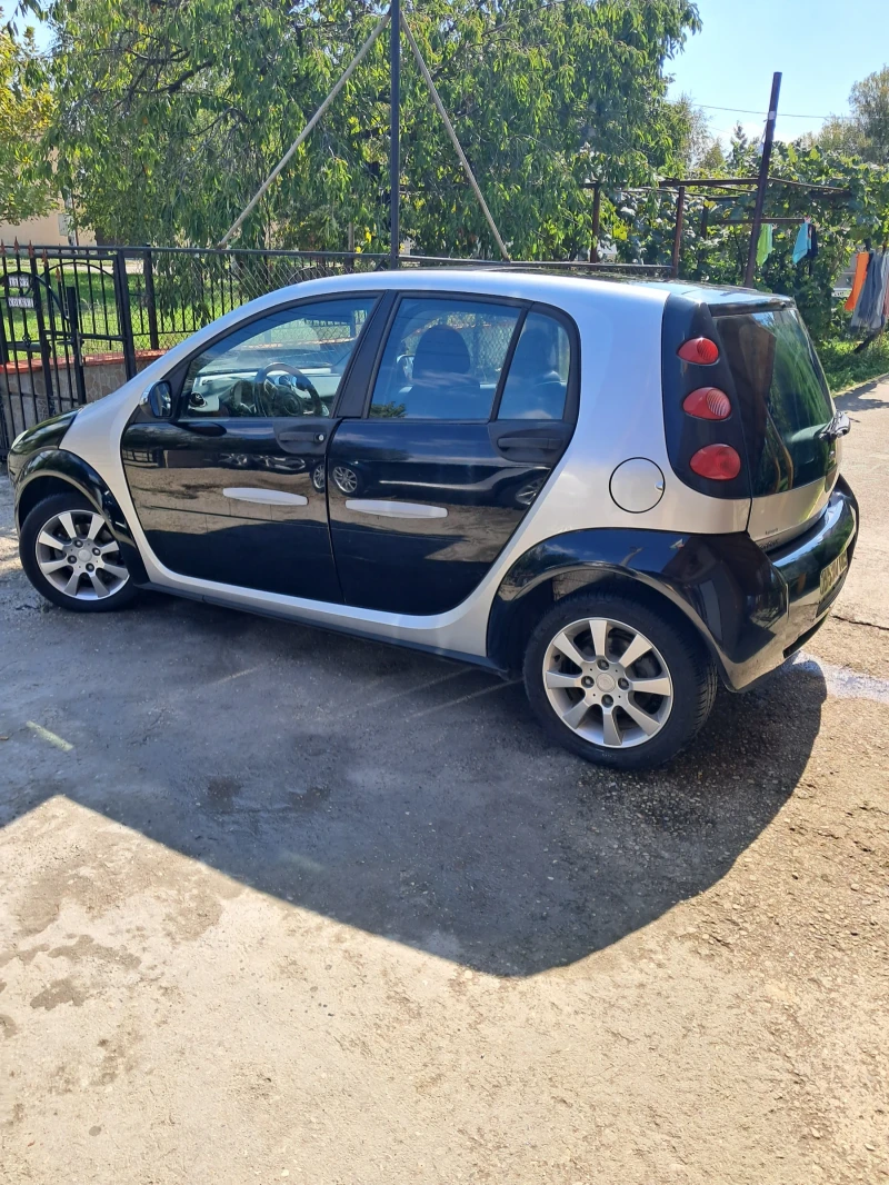 Smart Forfour, снимка 2 - Автомобили и джипове - 47388697