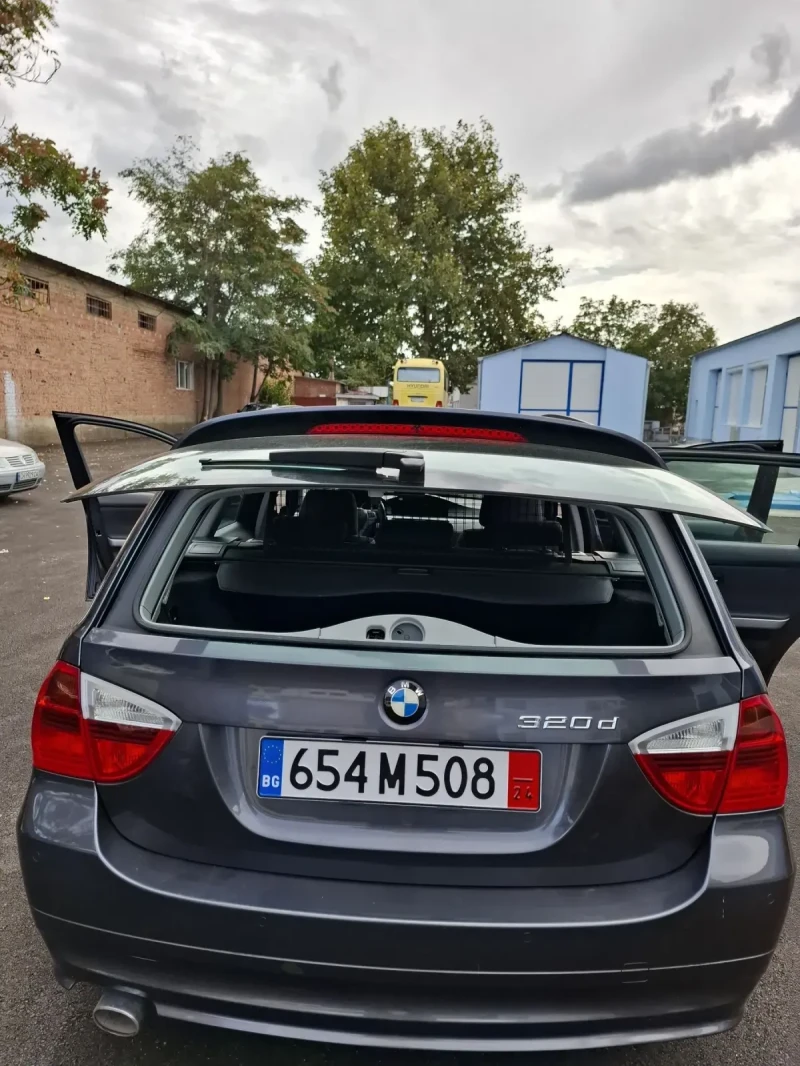 BMW 320, снимка 10 - Автомобили и джипове - 47814681