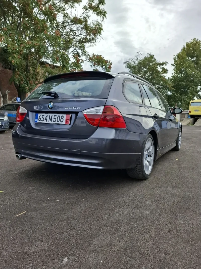 BMW 320, снимка 2 - Автомобили и джипове - 47814681