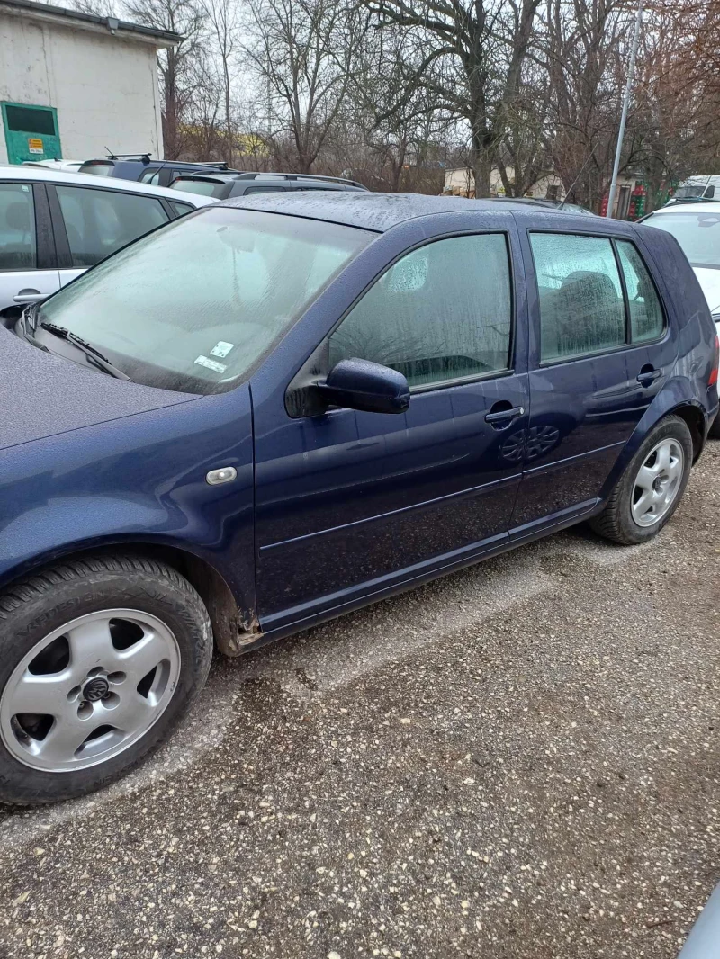 VW Golf, снимка 4 - Автомобили и джипове - 48997626