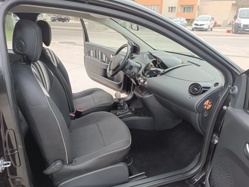 Renault Twingo 1.2benzin, снимка 11 - Автомобили и джипове - 50276979