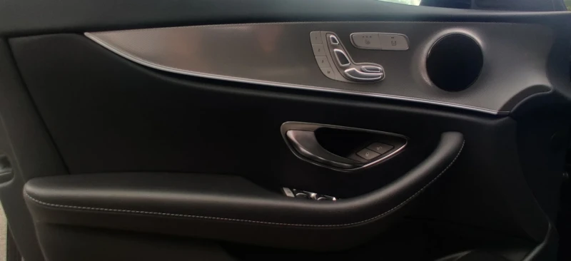 Mercedes-Benz E 350 Avantgarde Autom. Hybrid, снимка 15 - Автомобили и джипове - 52449460