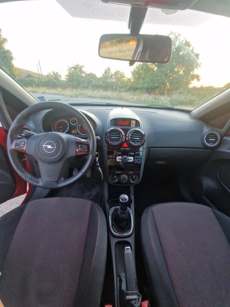 Opel Corsa 1.2 газ/бензин, снимка 6 - Автомобили и джипове - 51543626