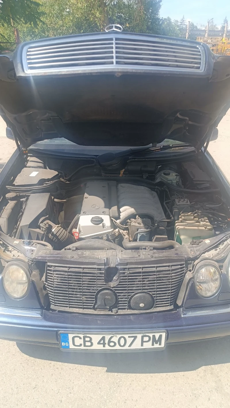 Mercedes-Benz E 300, снимка 7 - Автомобили и джипове - 52362066