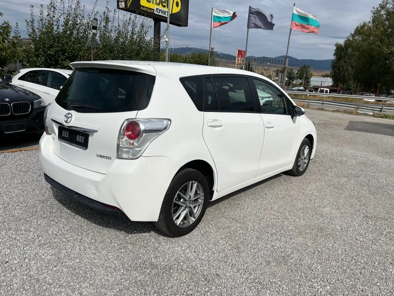 Toyota Verso 1.6D4D Euro6 kamera, снимка 6 - Автомобили и джипове - 51909085