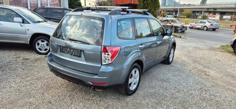 Subaru Forester 2.0i Bi-Fuel, снимка 4 - Автомобили и джипове - 52080358