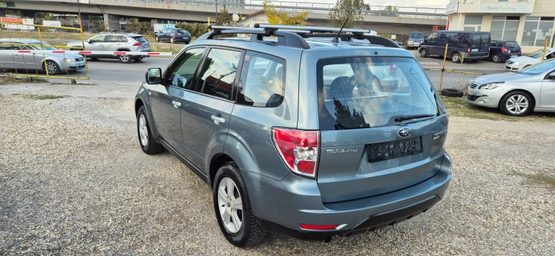 Subaru Forester 2.0i Bi-Fuel, снимка 6 - Автомобили и джипове - 52080358