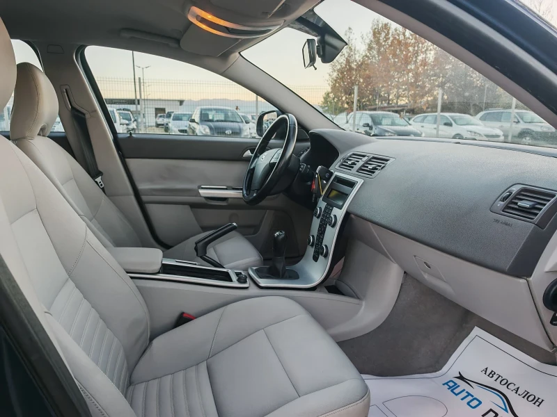 Volvo V50 1.6 ДИЗЕЛ 114 К.С. 163 000 KM! БЕЗ АНАЛОГ! , снимка 10 - Автомобили и джипове - 52418159