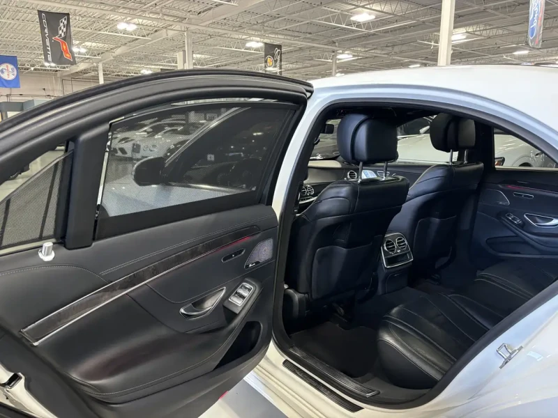 Mercedes-Benz S 560 LONG* DISTRONIK* МАСАЖ* 360* ОБДУХ* BURMASTER* PAN, снимка 16 - Автомобили и джипове - 52452691