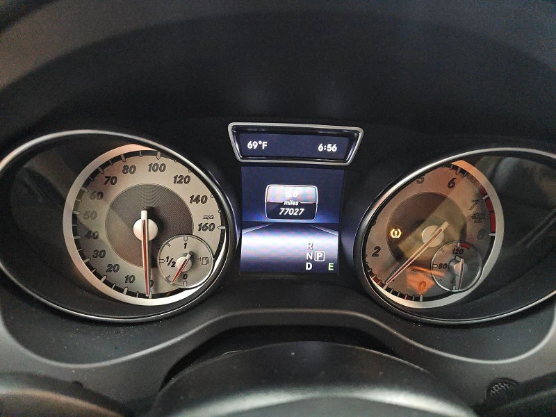 Mercedes-Benz CLA 250, снимка 12 - Автомобили и джипове - 53188004
