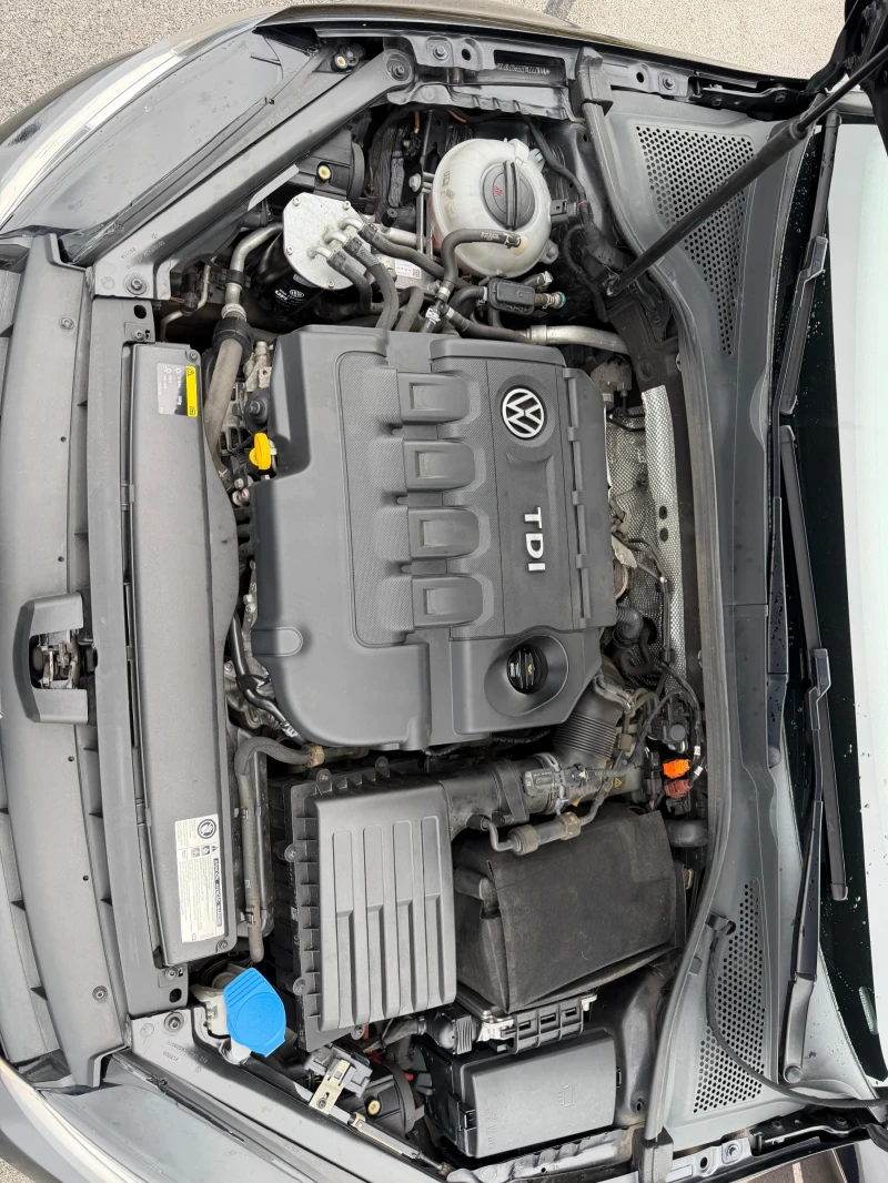 VW Golf 1.6TDI * HIGHLINE* АВТОМАТИК* ЛИЗИНГ * ТОП * , снимка 15 - Автомобили и джипове - 53383685