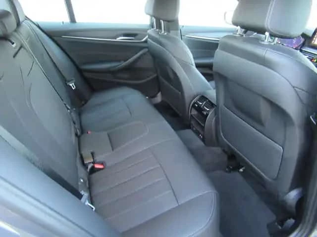 BMW 530 xDrive | PANO | ПОДГРЕВИ | СЛЕДЕНЕ НА ЛЕНТИ | , снимка 8 - Автомобили и джипове - 53740659