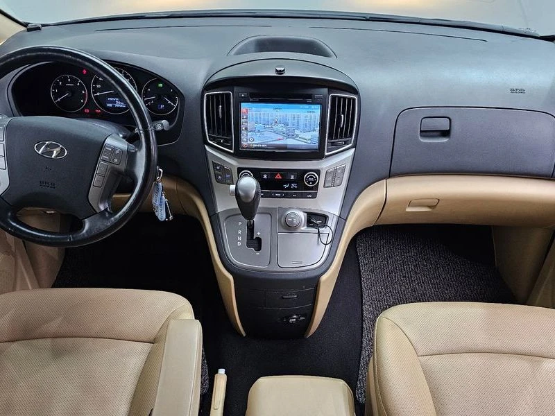 Hyundai Starex 2.5 Automatic, снимка 7 - Автомобили и джипове - 55948970