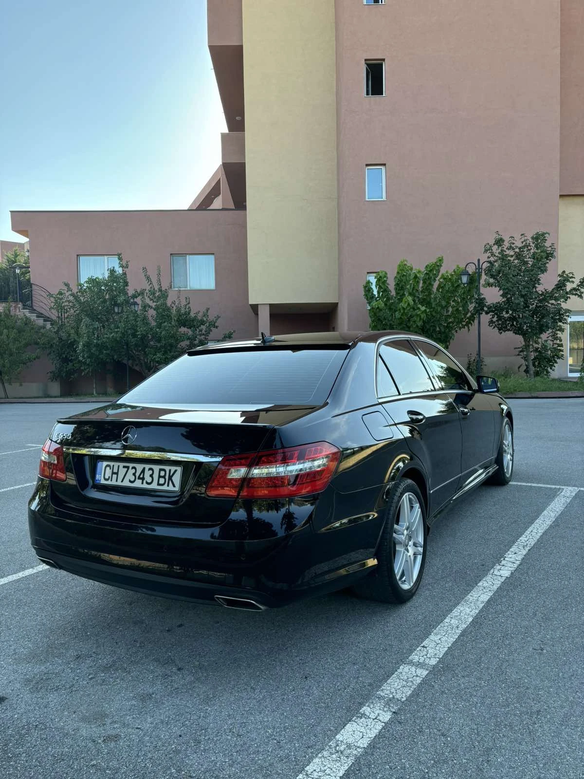 Mercedes-Benz E 500 AMG/Distronic/Масаж/Обдухване/ГАЗ - изображение 6