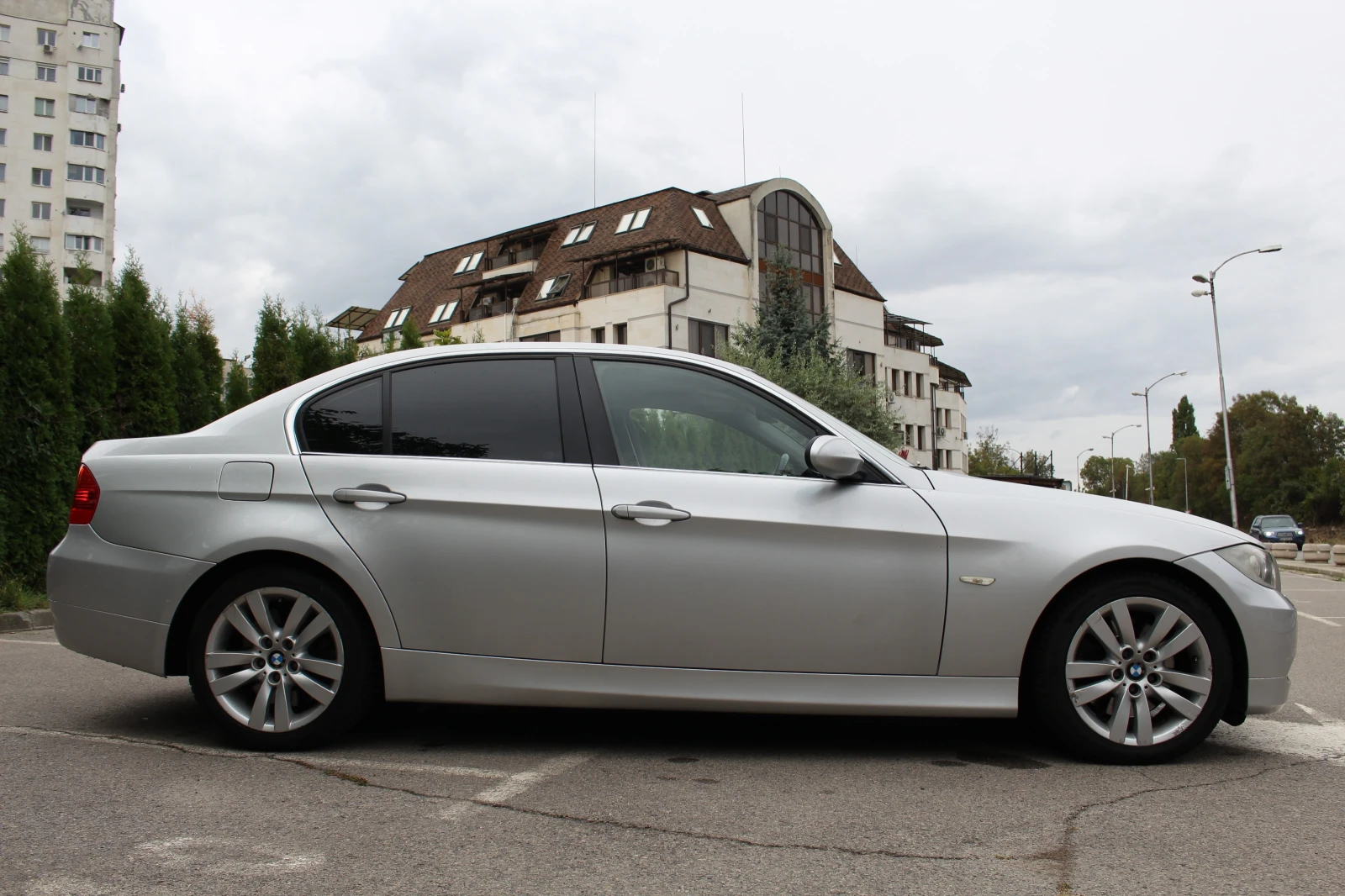 BMW 330 330 XI/N52/LPG/АВТОМАТИК/NAVI - изображение 3