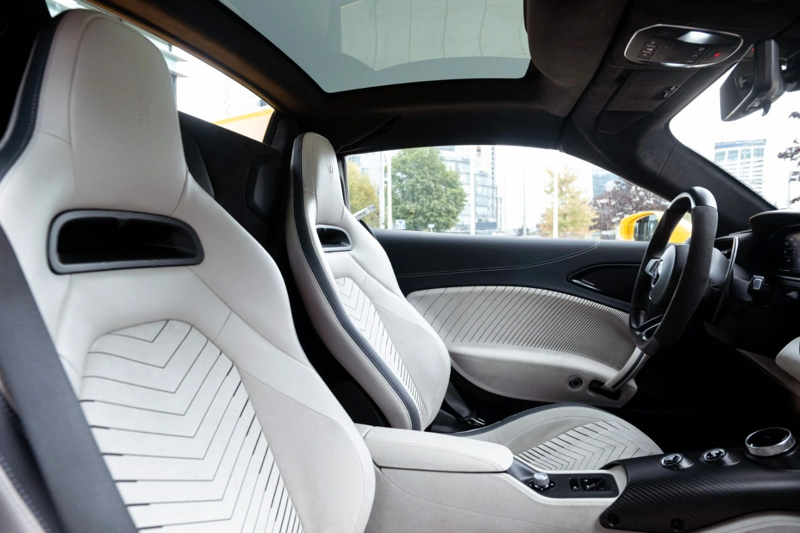 Maserati MC20 Cielo/ CERAMIC/ CARBON/ LIFT/ CAMERA | Mobile.bg   15