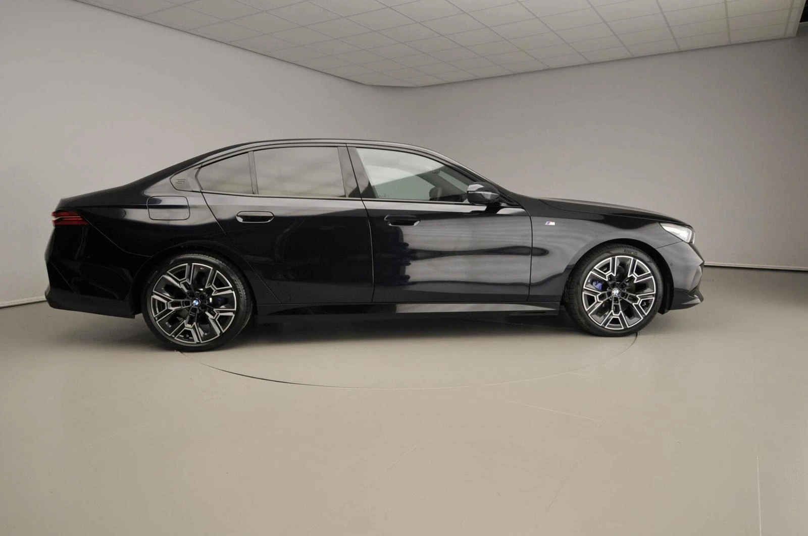 BMW 540 d/ xDrive/ M-SPORT/ CAMERA/ SHADOW LINE/ LED/  - изображение 5