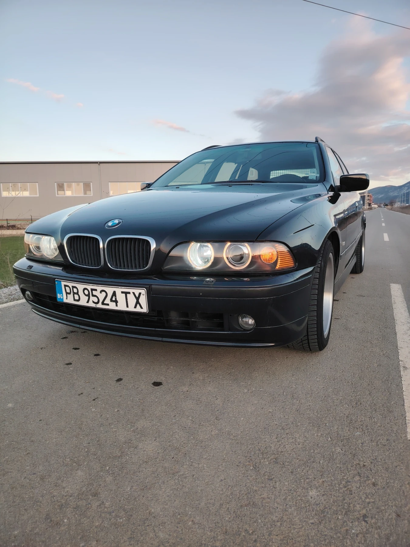 BMW 523  - изображение 5