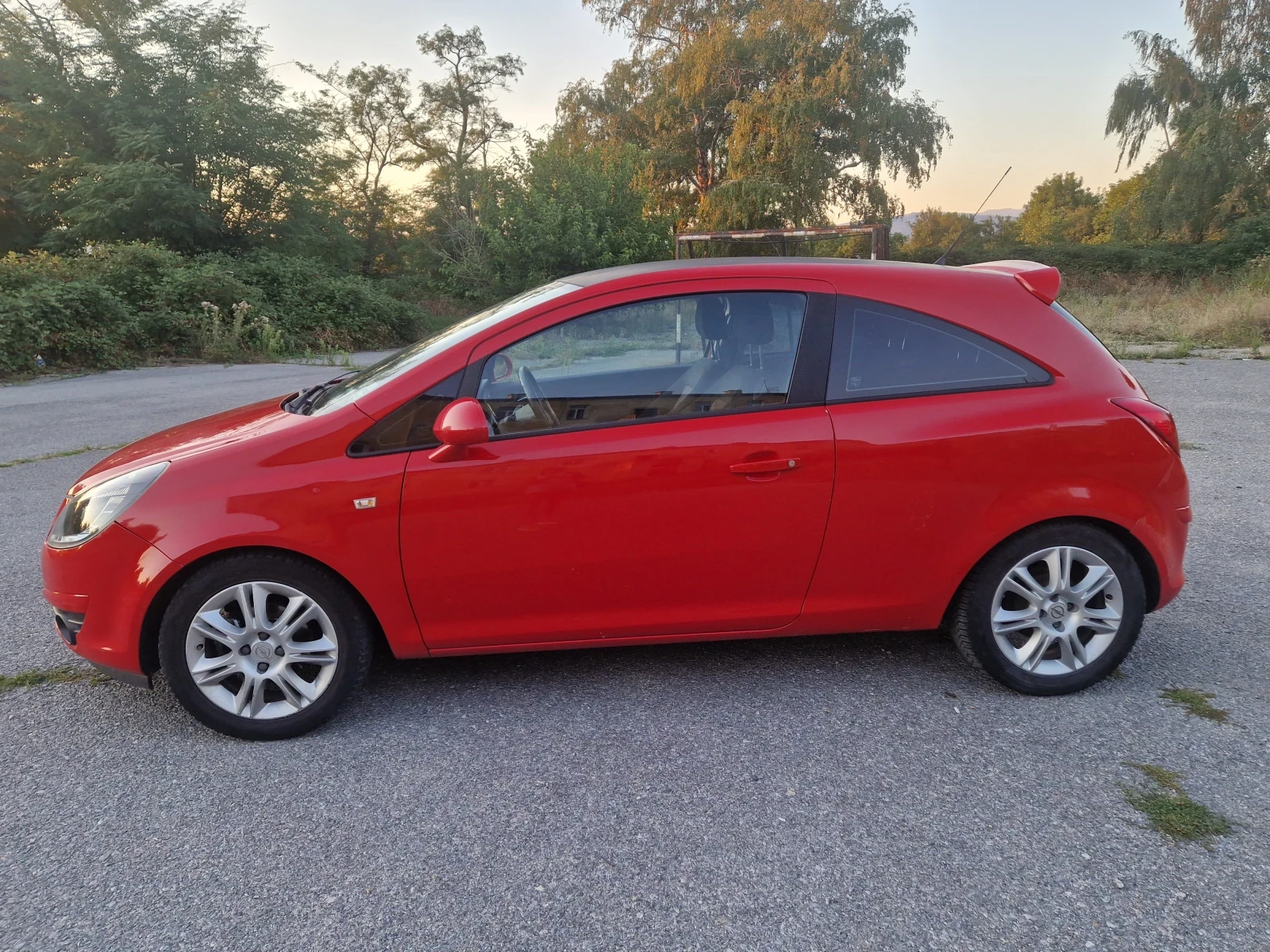 Opel Corsa 1.2 газ/бензин - изображение 9