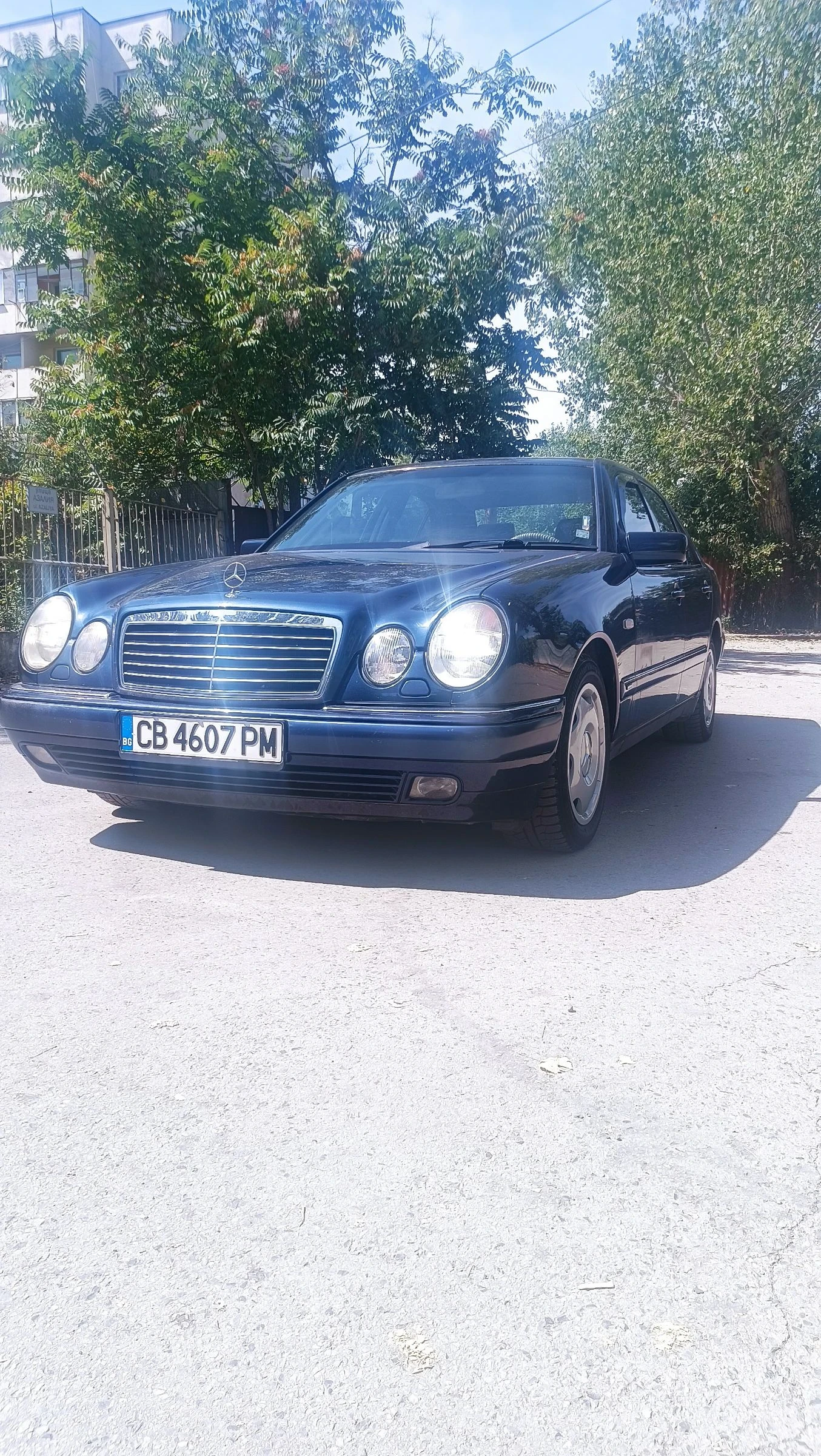 Mercedes-Benz E 300 | Mobile.bg   1