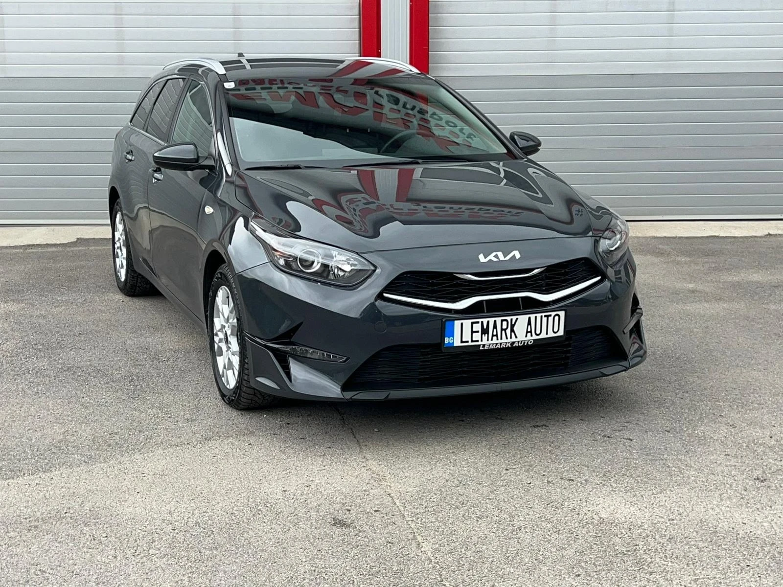 Kia Ceed 1.5T-GDI SW NAVI KAMERA 6-SPEED EVRO 6D 40000KM!!! - изображение 5