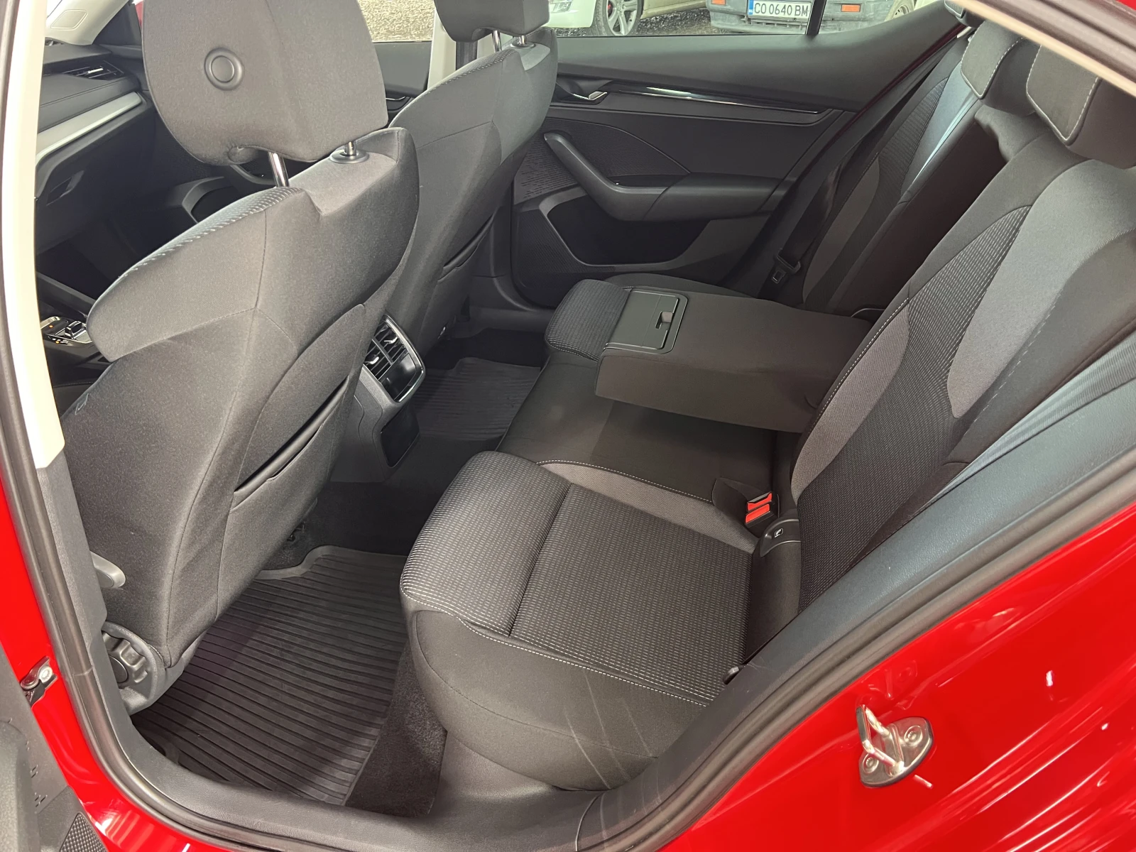 Skoda Octavia Style/2.0TDI/150K.C./7AT | Mobile.bg   10