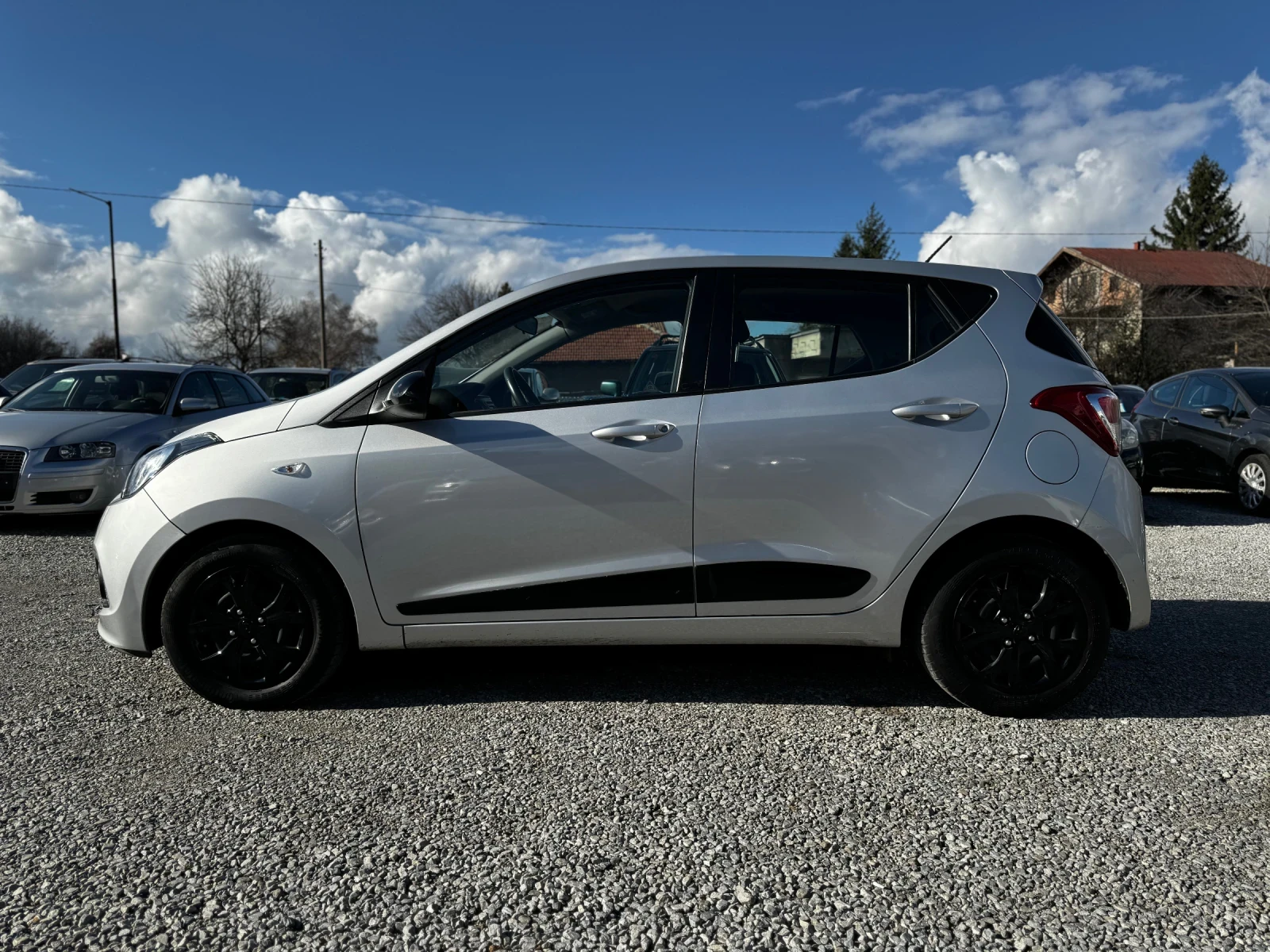 Hyundai I10 1.0I  82x km! EURO 6B | Mobile.bg   10