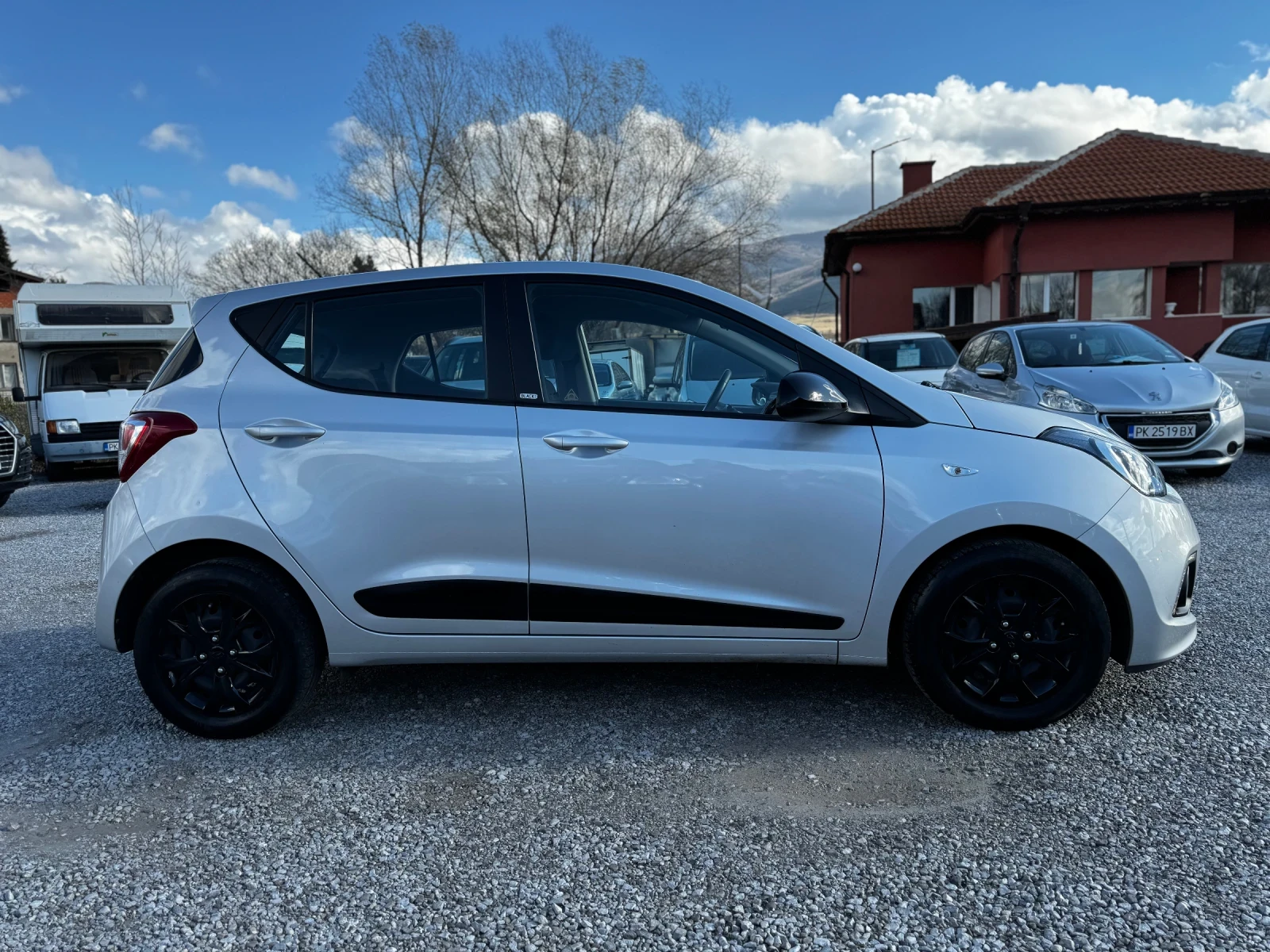 Hyundai I10 1.0I  82x km! EURO 6B | Mobile.bg   5