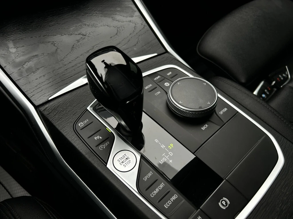 BMW 330 * CLEAN CARFAX| CARPLAY| BLACK OUT PACKAGE * CARFA | Mobile.bg � ����������� 17