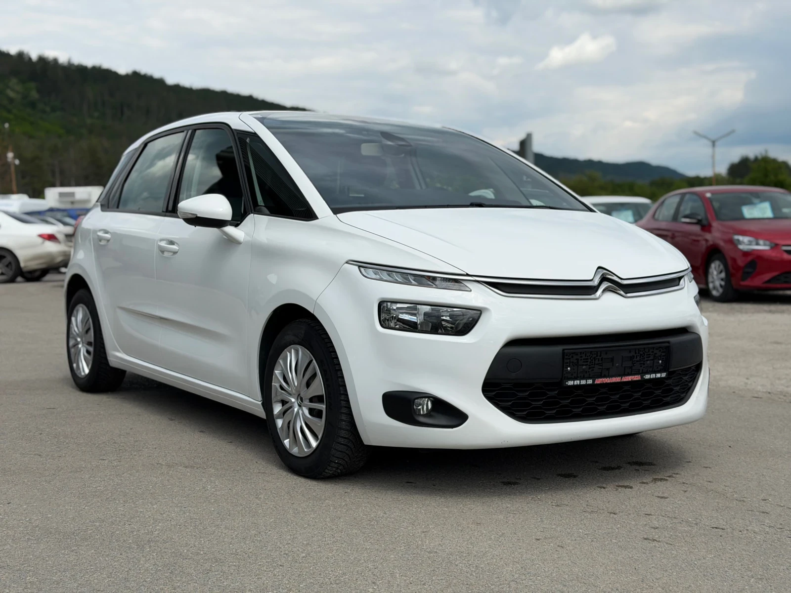 Citroen C4 Picasso 1.6HDi AUTOMATIC, снимка 3 - Автомобили и джипове - 52903450