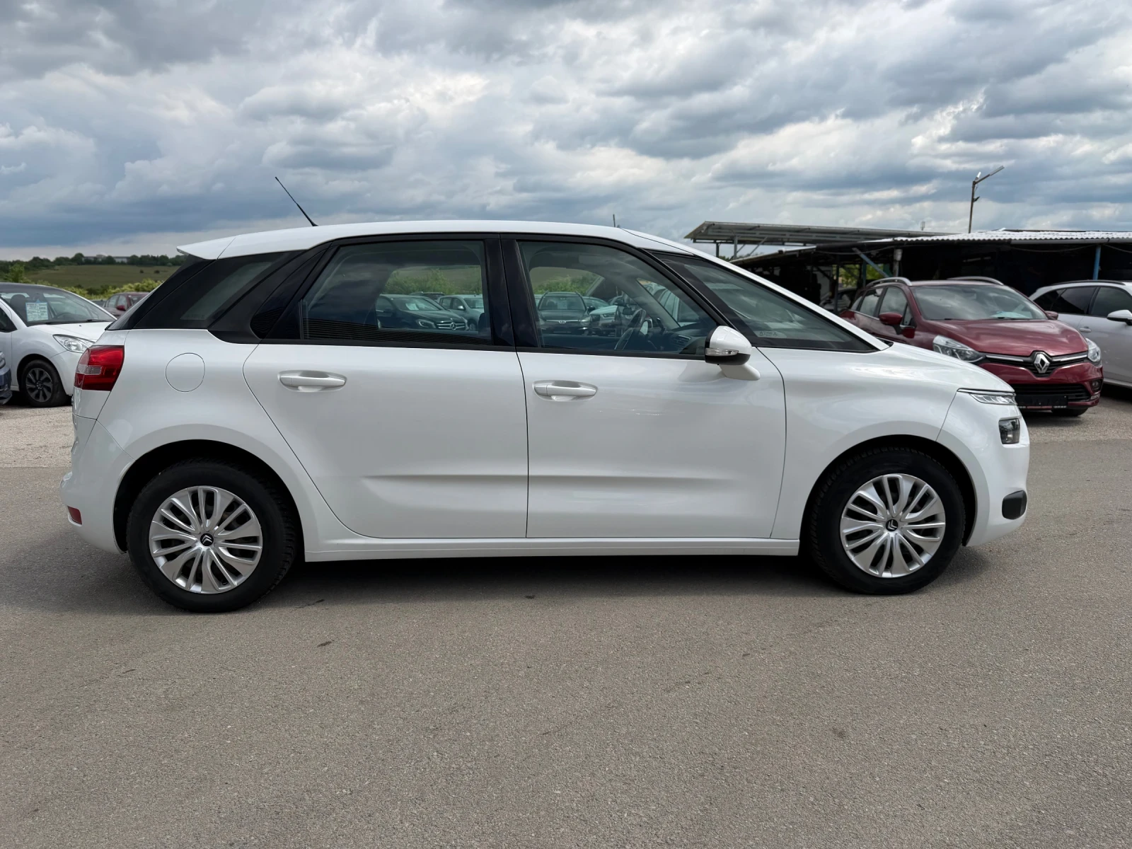 Citroen C4 Picasso 1.6HDi AUTOMATIC, снимка 7 - Автомобили и джипове - 52903450