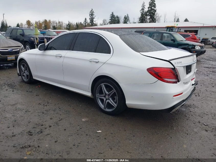 Mercedes-Benz E 300 2.0L I-4 DI, DOHC, VVT, TURBO, 241HP Rear Wheel | Mobile.bg � ����������� 8