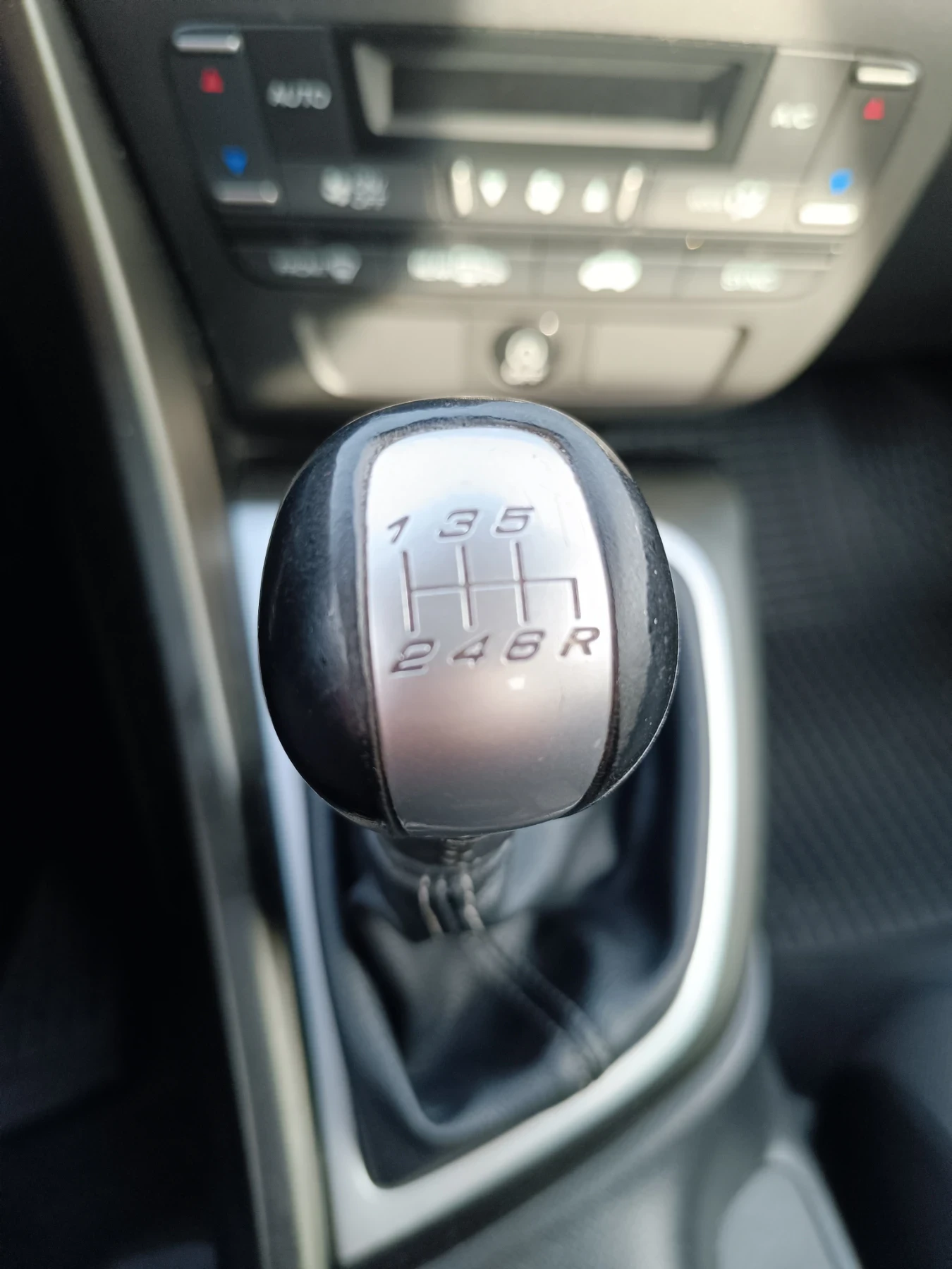 Honda Civic 2200 Дизел , снимка 11 - Автомобили и джипове - 53757245