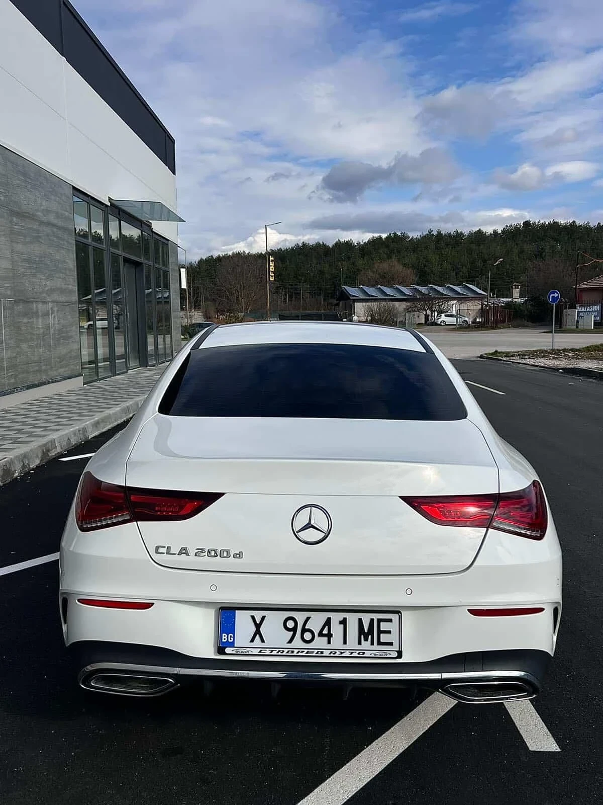 Mercedes-Benz CLA 200, снимка 5 - Автомобили и джипове - 54034142