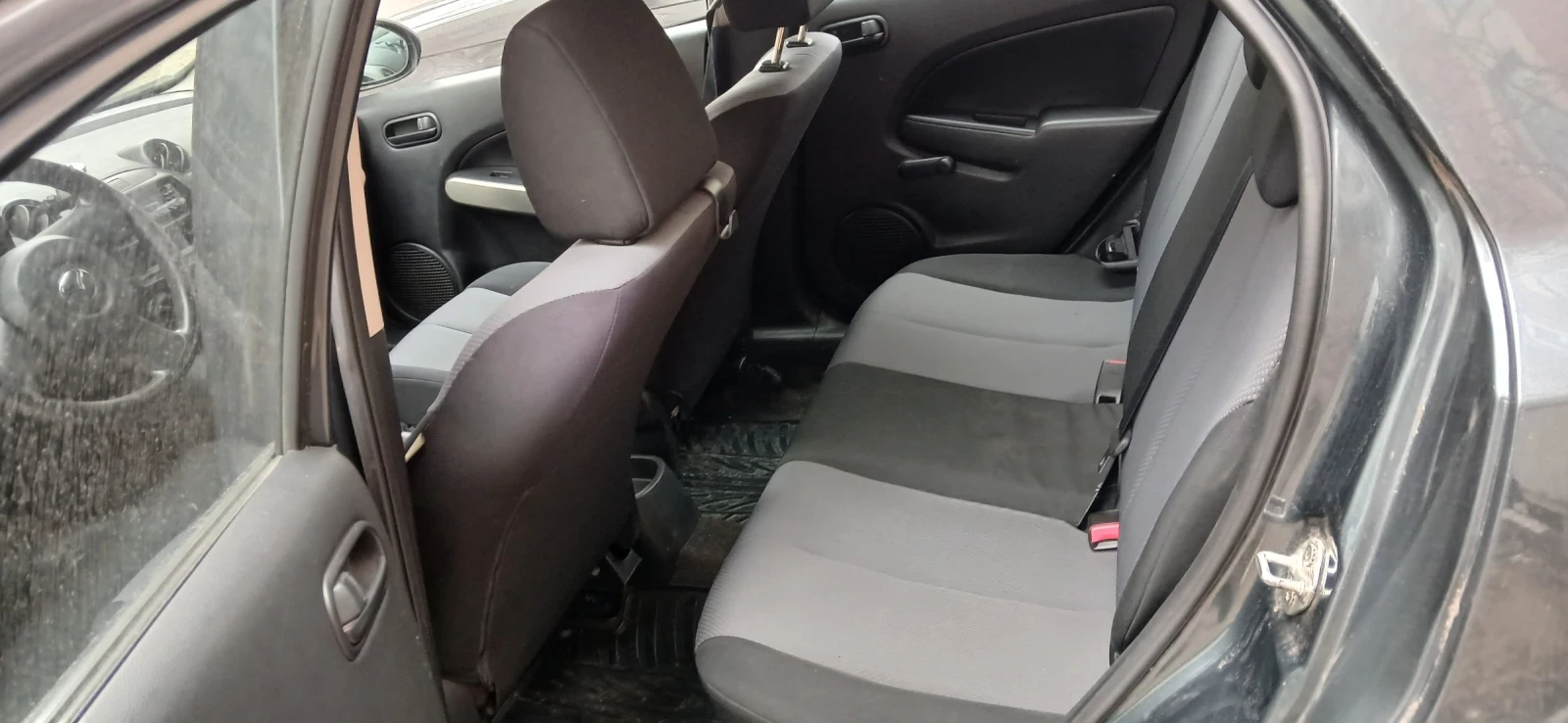 Mazda 2, снимка 6 - Автомобили и джипове - 54511431