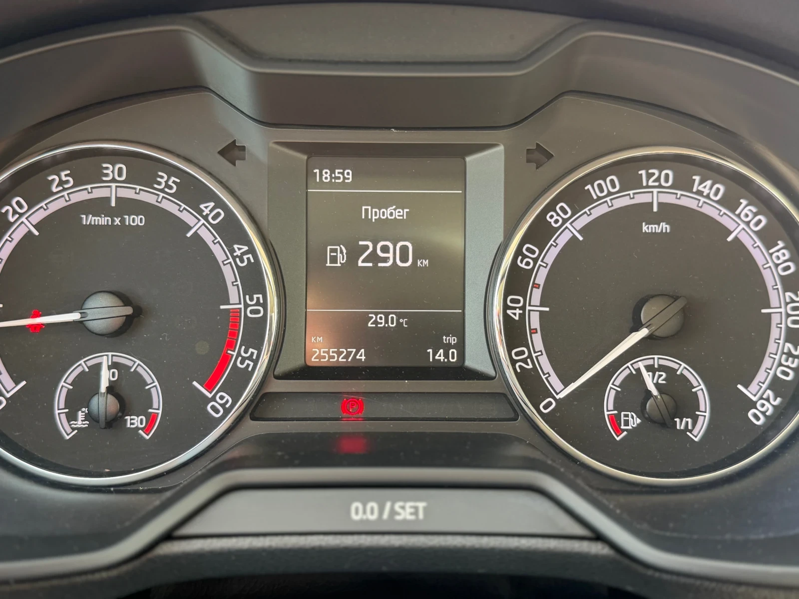Skoda Octavia Обслужена със сервизна история!, снимка 7 - Автомобили и джипове - 55016595