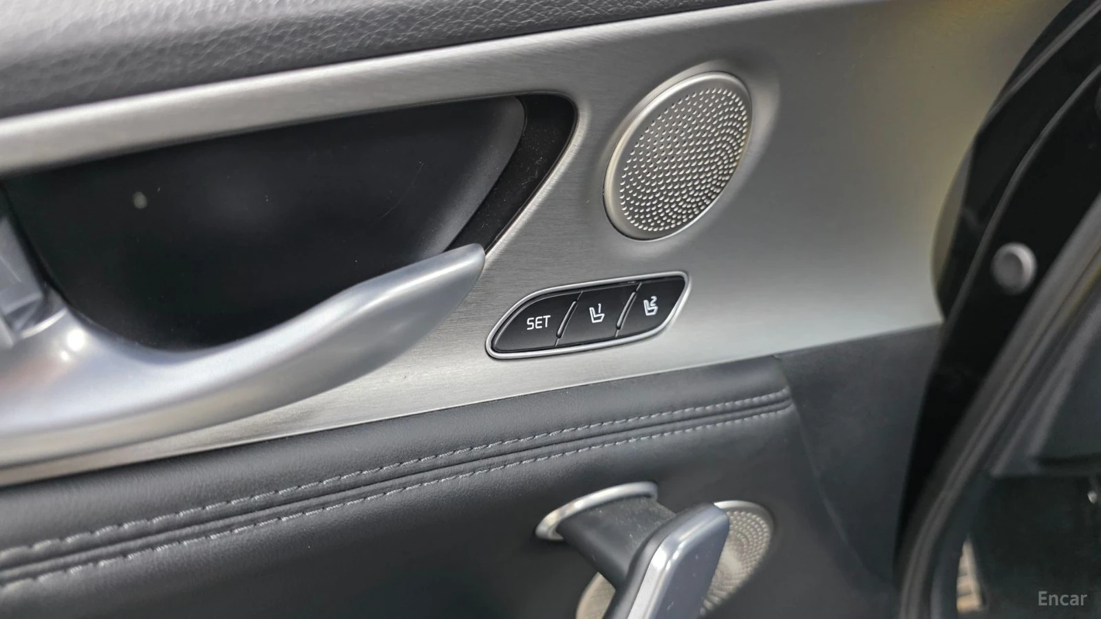 Kia Stinger 3.3 Turbo AWD GT* HUD* 360* НАВИ* ПАНО* КОЖА, снимка 15 - Автомобили и джипове - 55577551