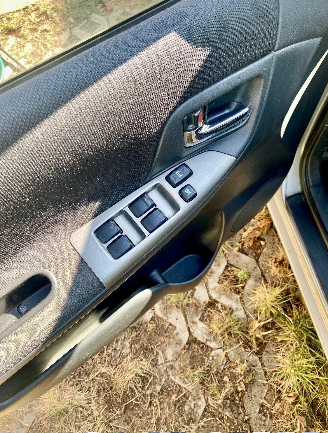 Toyota Corolla verso Van, снимка 9 - Автомобили и джипове - 55769515