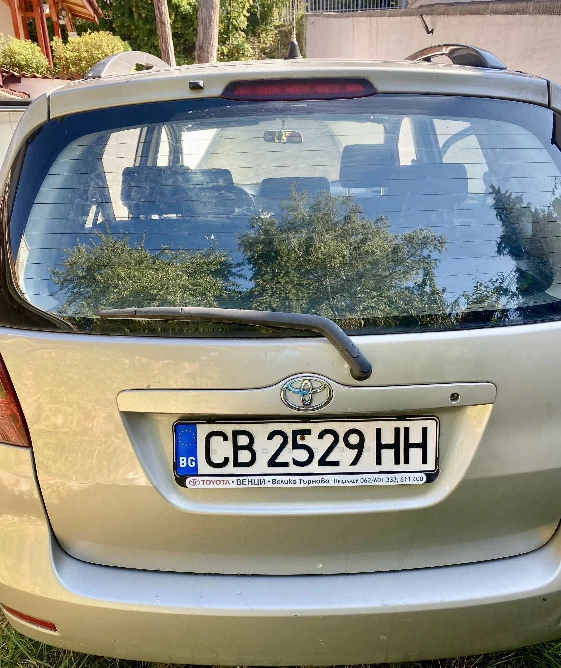 Toyota Corolla verso Van, снимка 10 - Автомобили и джипове - 55769515