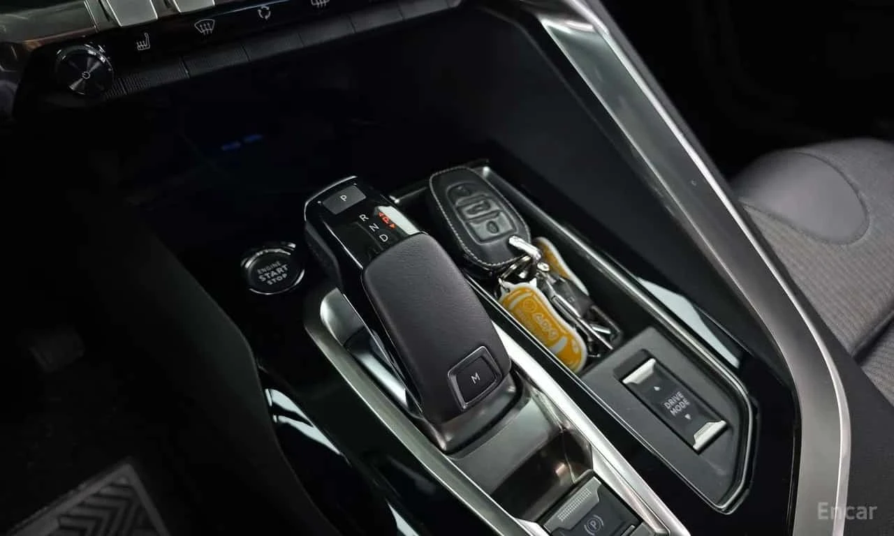 Peugeot 5008 * 1.2 Pure Tech Allure * ЦЕНА ДО БГ, снимка 12 - Автомобили и джипове - 55789988