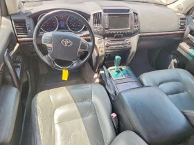Toyota Land cruiser 5.7 V8 * VX * CARFAX *  | Auto.bg — изображение 8