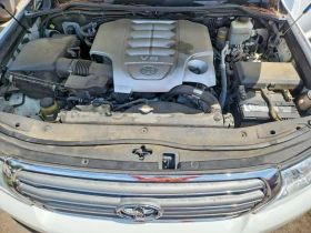 Toyota Land cruiser 5.7 V8 * VX * CARFAX *  | Auto.bg — изображение 12