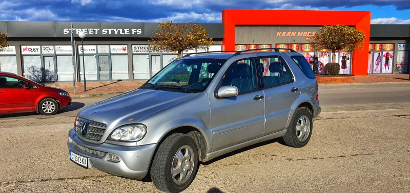 Mercedes-Benz ML 270, снимка 1 - Автомобили и джипове - 46381076