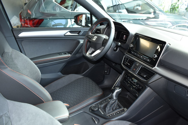 Seat Tarraco 2.0TSI 4Drive FR, снимка 8 - Автомобили и джипове - 45648701