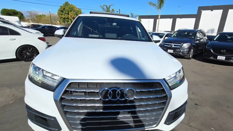 Audi Q7 PREMIUM PLUS/360 CAMERA/PANORAMA/BOSE SOUND/7-МЕСТ, снимка 1 - Автомобили и джипове - 48539268